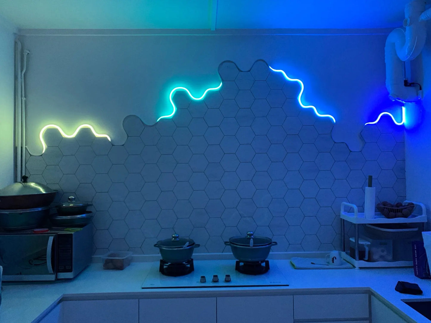 Halo Smart LED Strip Lights - Wifi (app) & Controller.